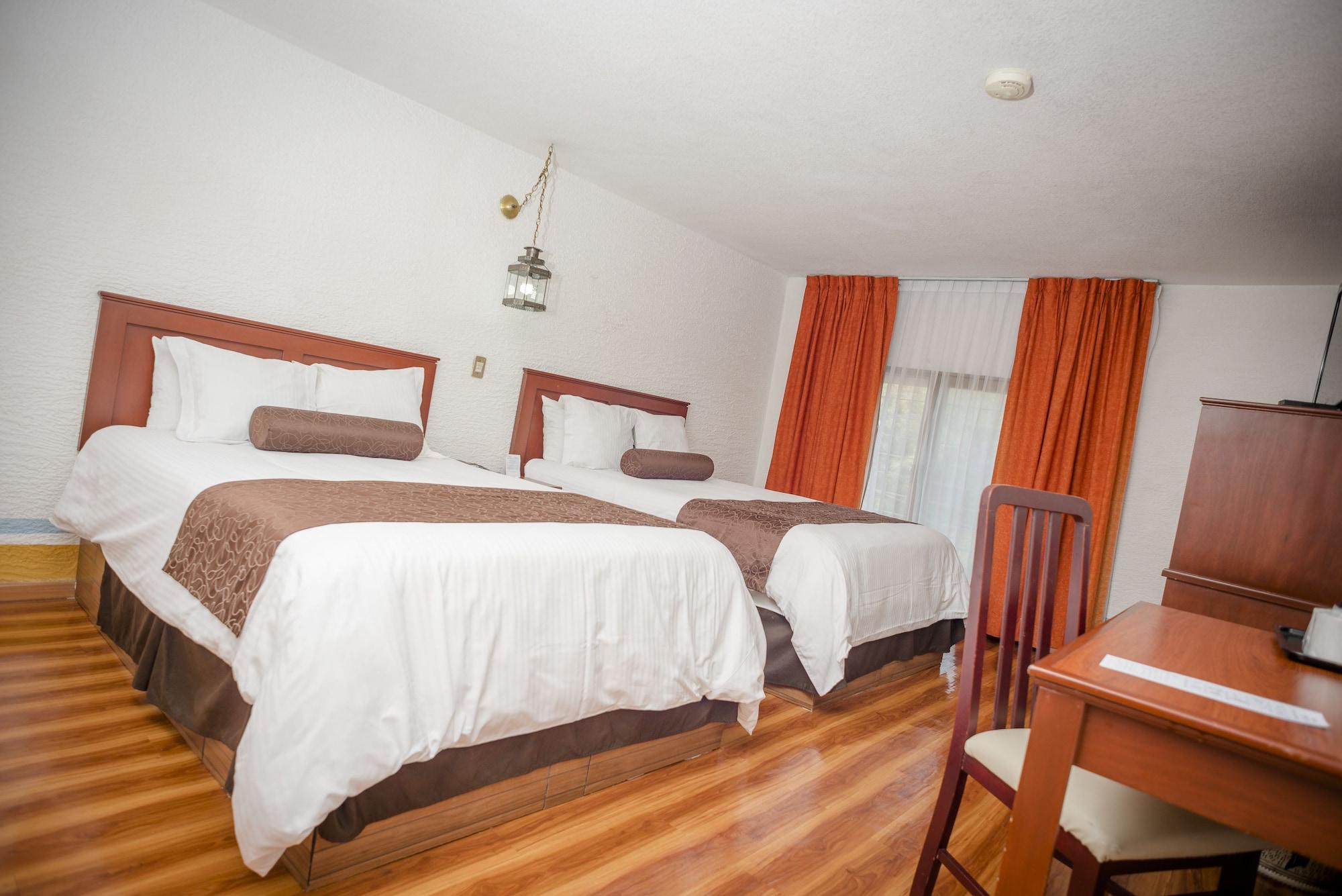 Howard Johnson By Wyndham Morelia Calle Real Екстериор снимка