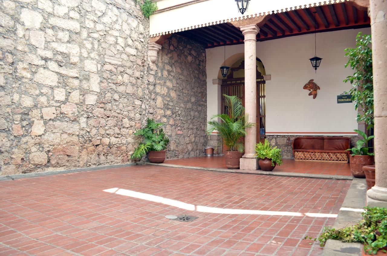 Howard Johnson By Wyndham Morelia Calle Real Екстериор снимка